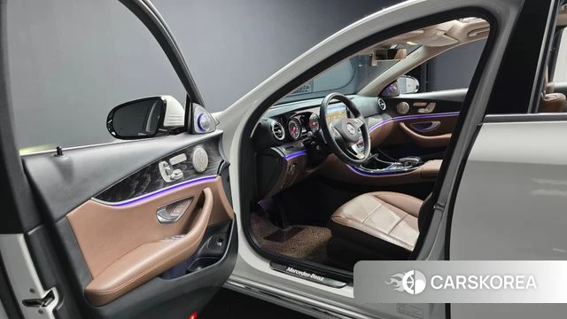 Mercedes-Benz E-Class W213 id 3880159 из Кореи 20