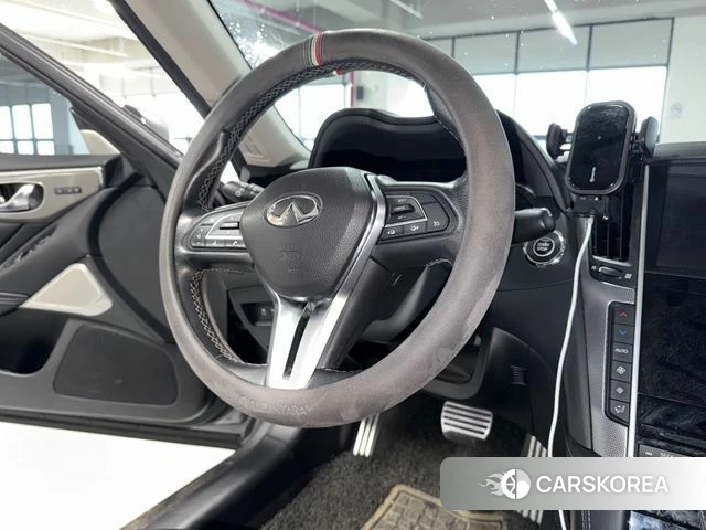 Infiniti Q50 id 3982227 из Кореи 17