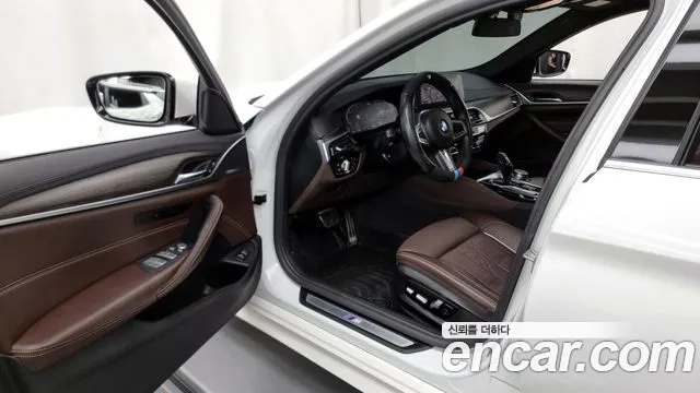 BMW 5 Series (G30) id 2922356 из Кореи 20