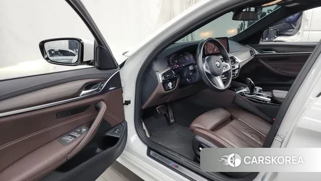 BMW 5 Series (G30) id 3509183 из Кореи 20