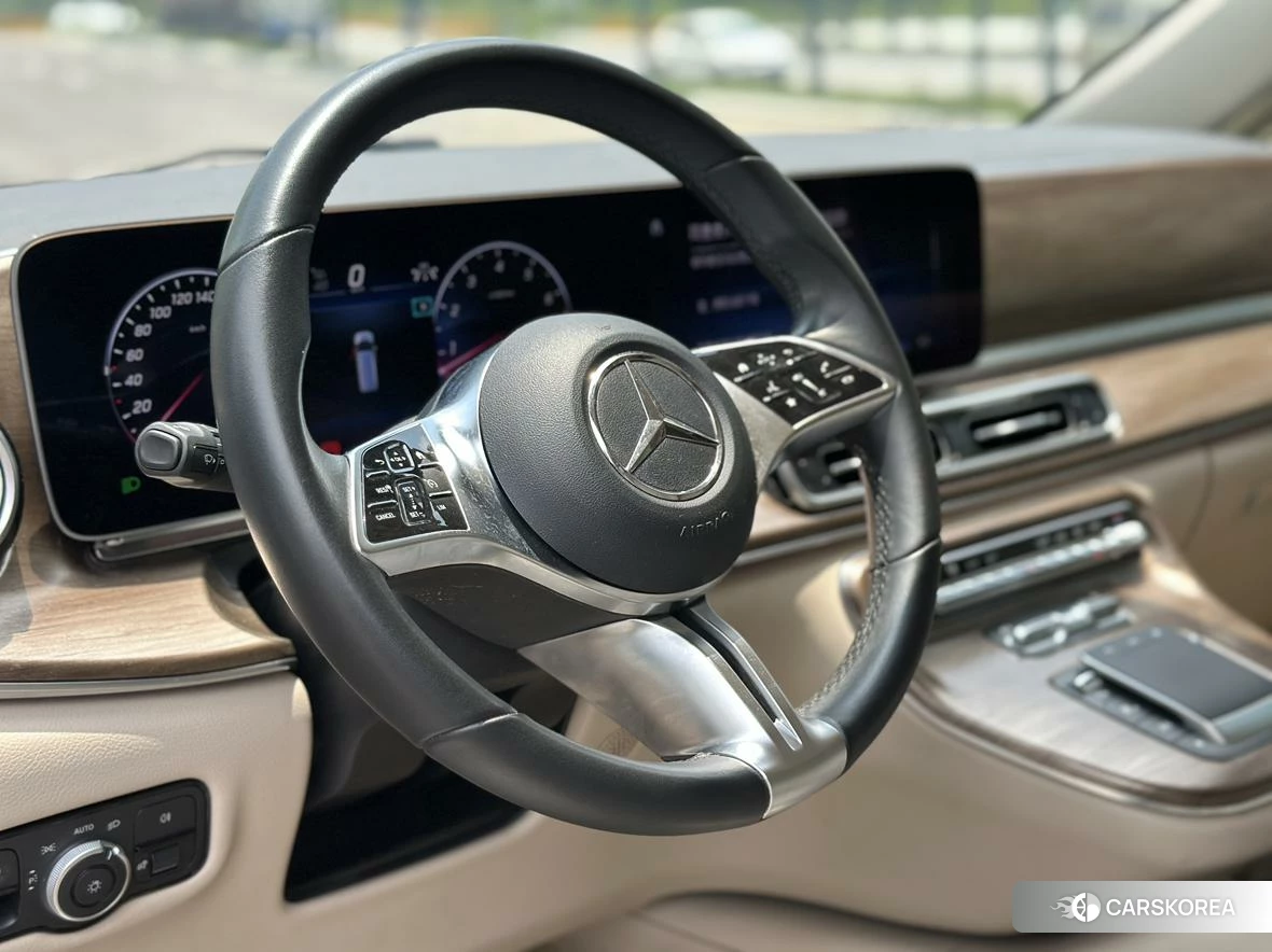 Mercedes-Benz V-class id 4479450 из Китая 15