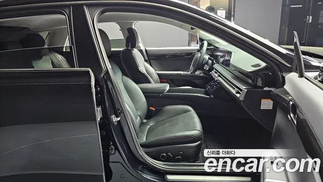 Hyundai Grandeur Hybrid (GN7) id 2719825 из Кореи 20