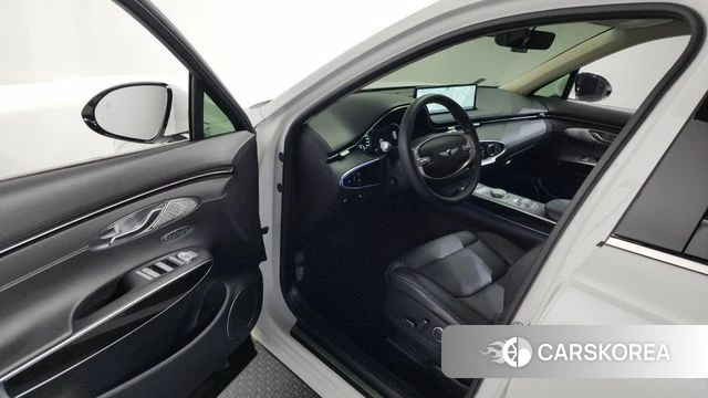 Genesis GV70 id 4267812 из Кореи 32
