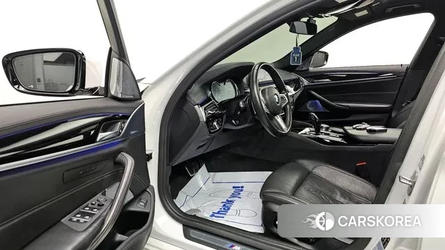 BMW 5 Series (G30) id 3672775 из Кореи 20