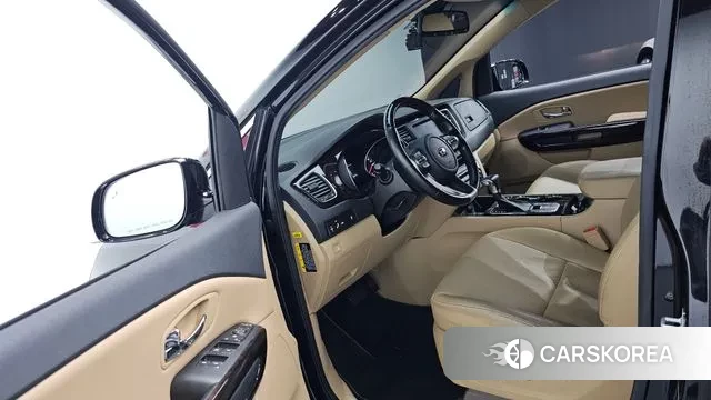 Kia The New Carnival id 3464678 из Кореи 20