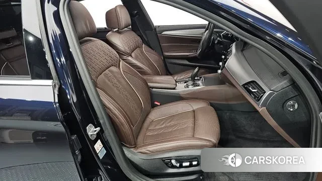 BMW 5 Series (G30) id 3499663 из Кореи 20