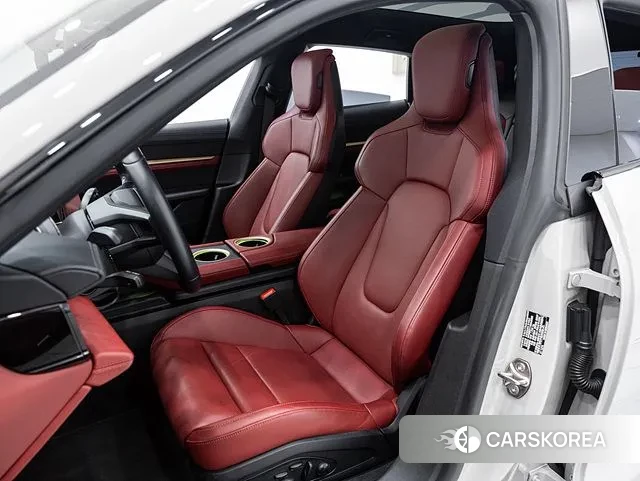 Porsche Taycan id 3011219 из Кореи 16