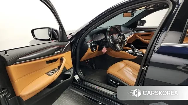 BMW 5 Series (G30) id 3007279 из Кореи 20