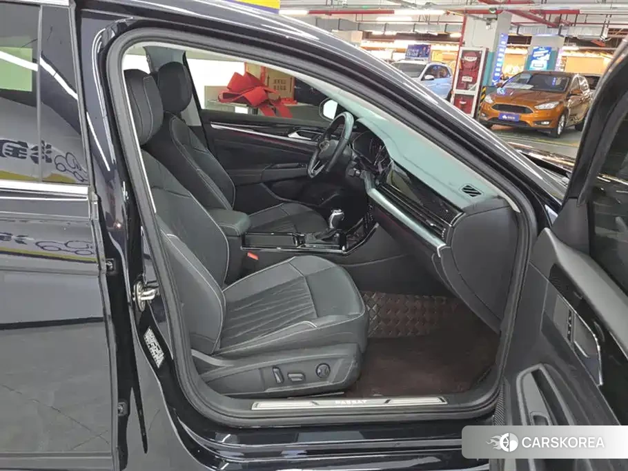Volkswagen Passat id 4553678 из Китая 16