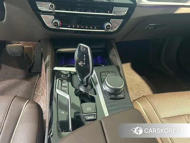 BMW 5 series id 4277907 из Китая 10