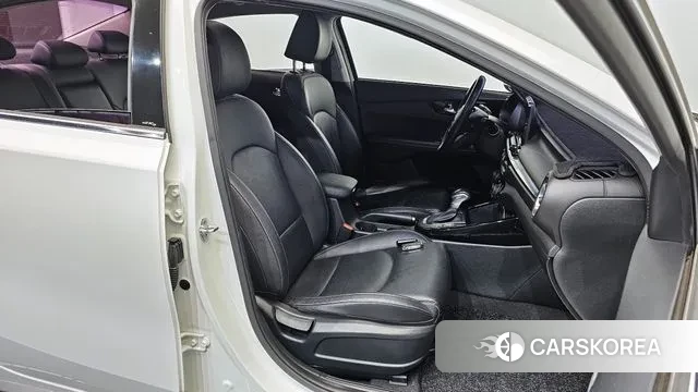 Kia Come New K3 id 3259384 из Кореи 20