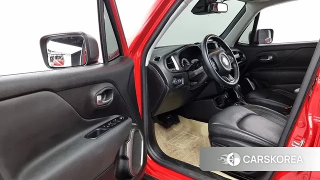 Jeep Renegade id 2849360 из Кореи 20