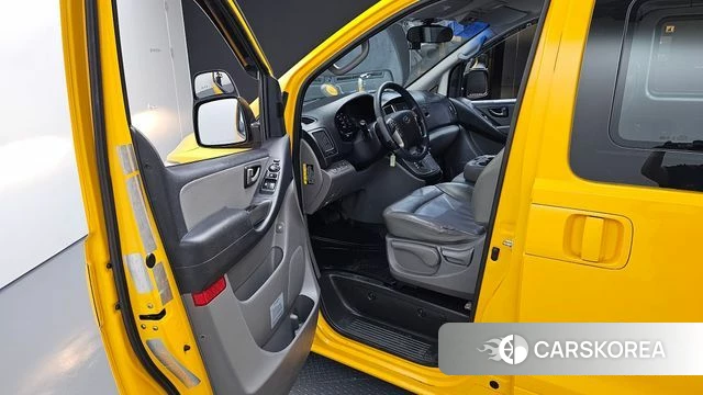 Hyundai The New Grand Starex id 4317617 из Кореи 32