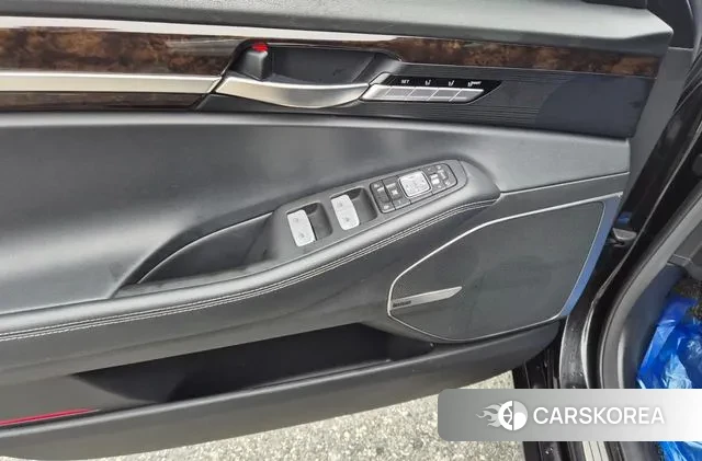 Genesis G90 id 3261707 из Кореи 20