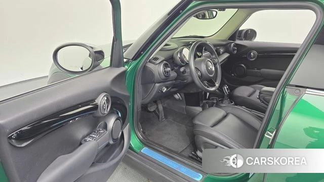 Mini Cooper S id 4551410 из Кореи 32