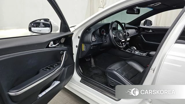 Kia Stinger id 3829369 из Кореи 20