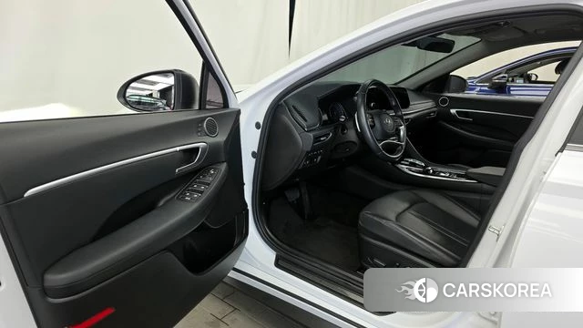 Hyundai Sonata (DN8) id 4294285 из Кореи 32