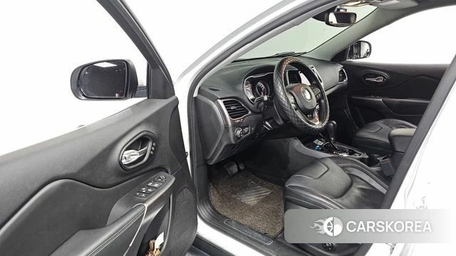 Jeep Cherokee (KL) id 4666868 из Кореи 30