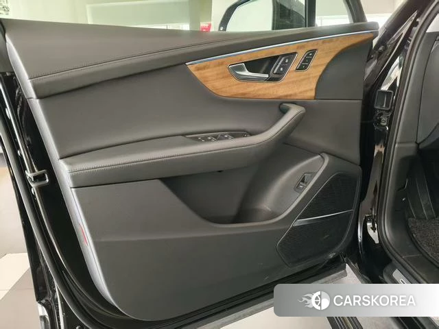Audi Q7 id 4208618 из Китая 21
