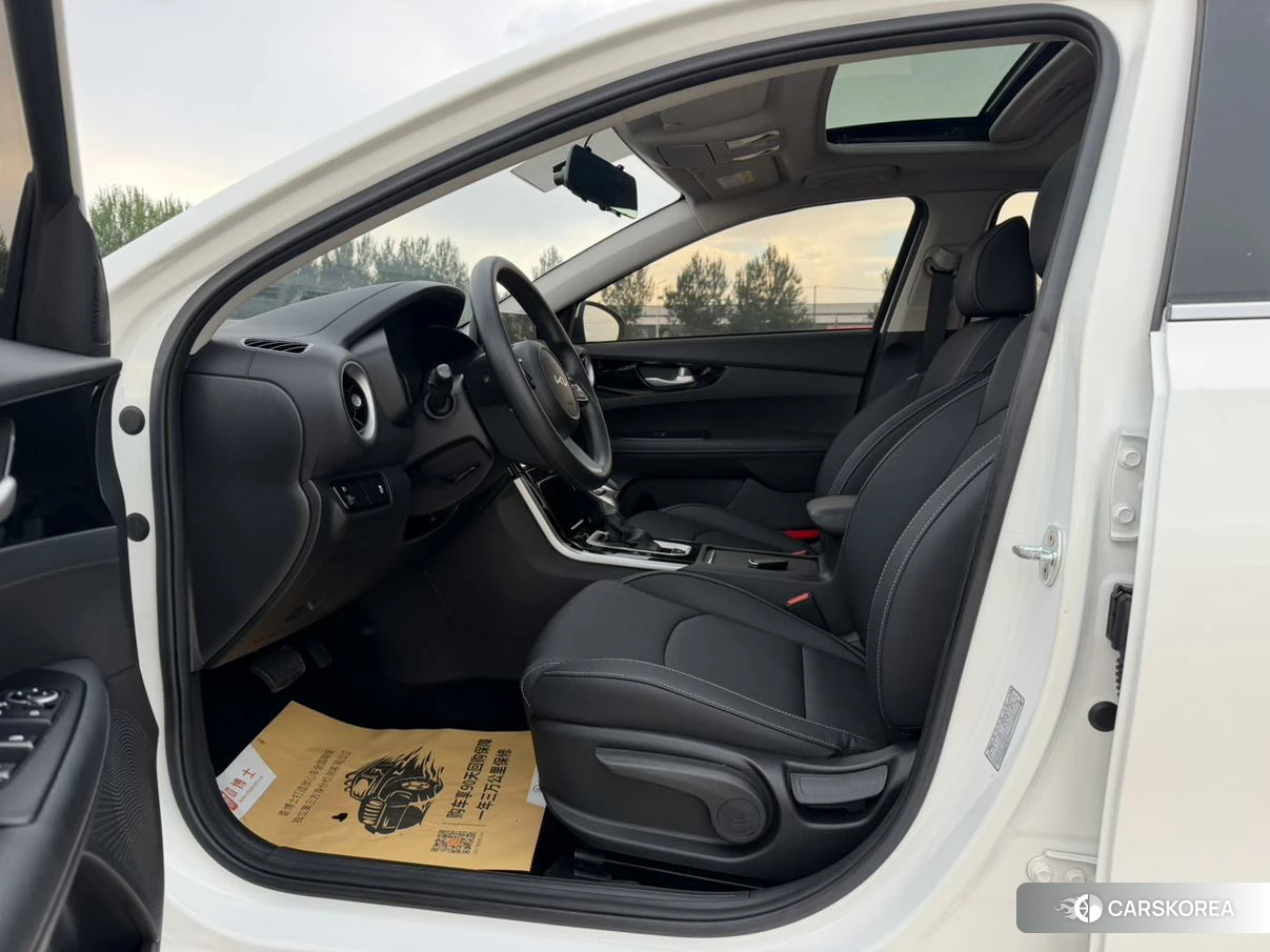 Kia K3 id 4452344 из Китая 17