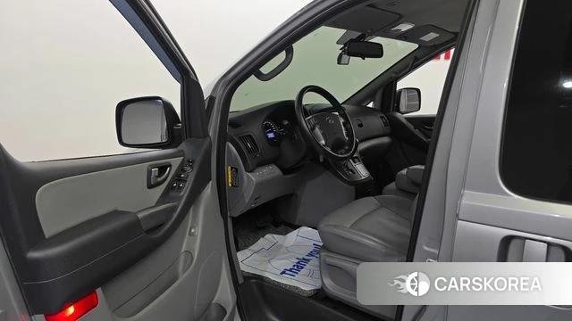 Hyundai The New Grand Starex id 4458617 из Кореи 30