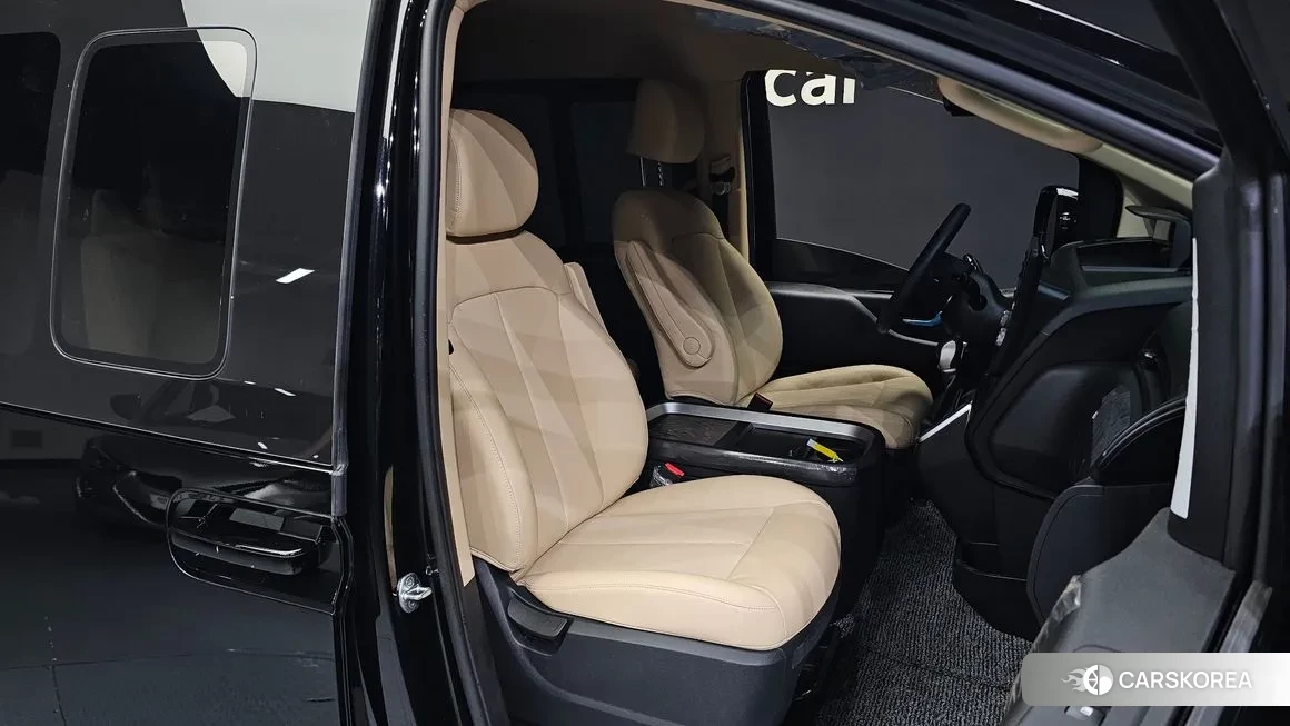 Hyundai Staria id 1688919 из Кореи 20