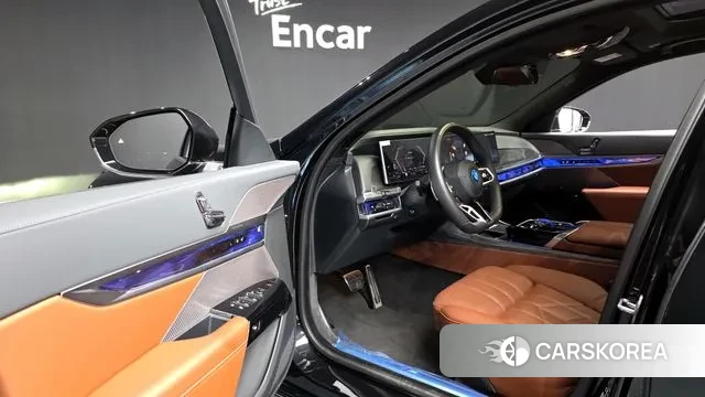 BMW 7 Series (G70) id 3016002 из Кореи 20