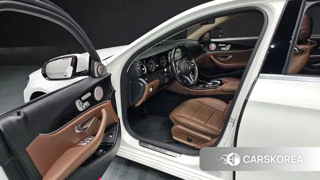 Mercedes-Benz E-Class W213 id 3264428 из Кореи 20