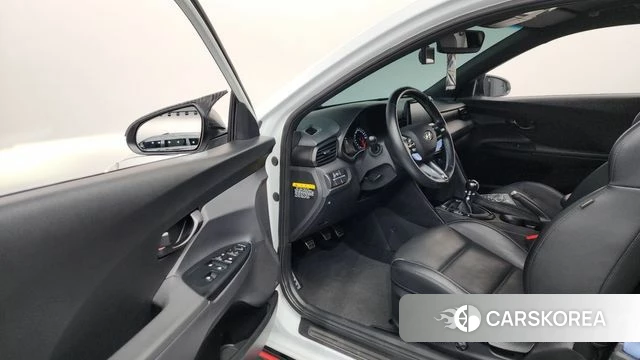 Hyundai Veloster (JS) id 3893532 из Кореи 20