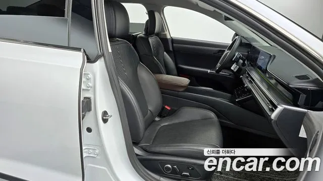 Hyundai Grandeur Hybrid (GN7) id 2716035 из Кореи 20