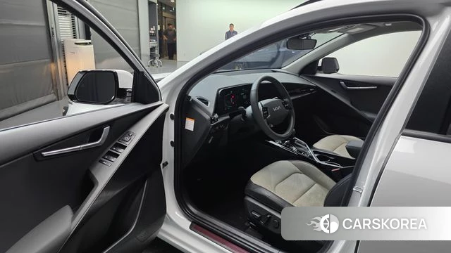 Kia Di Ol Nu Niro id 4382431 из Кореи 31