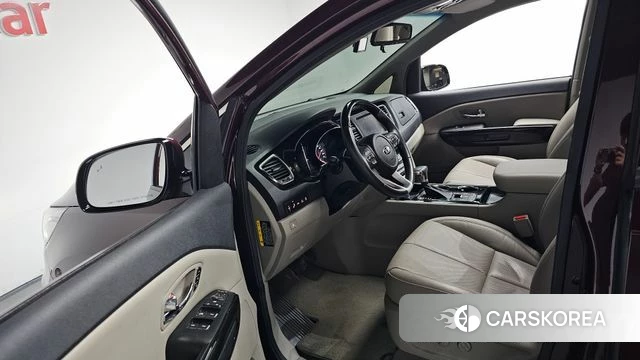 Kia The New Carnival id 4647782 из Кореи 20