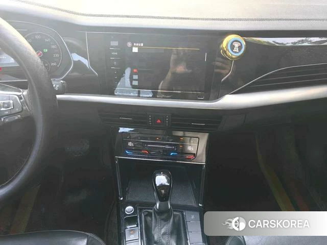 Volkswagen Passat id 4259539 из Китая 17