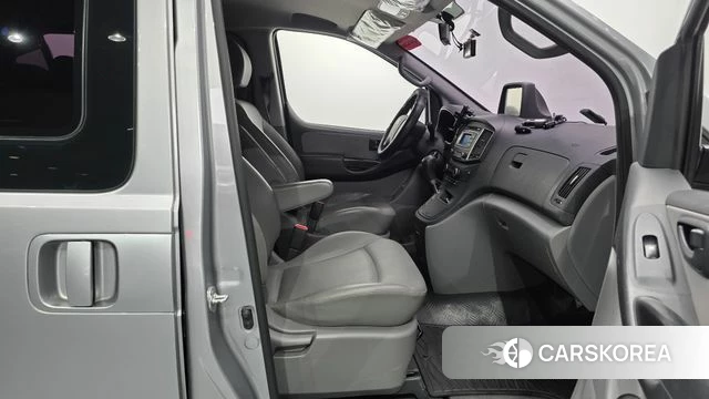 Hyundai The New Grand Starex id 4325859 из Кореи 31