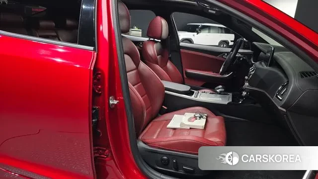 Kia Stinger id 3319129 из Кореи 20