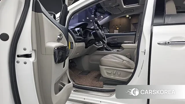 Kia The New Carnival id 3573893 из Кореи 20