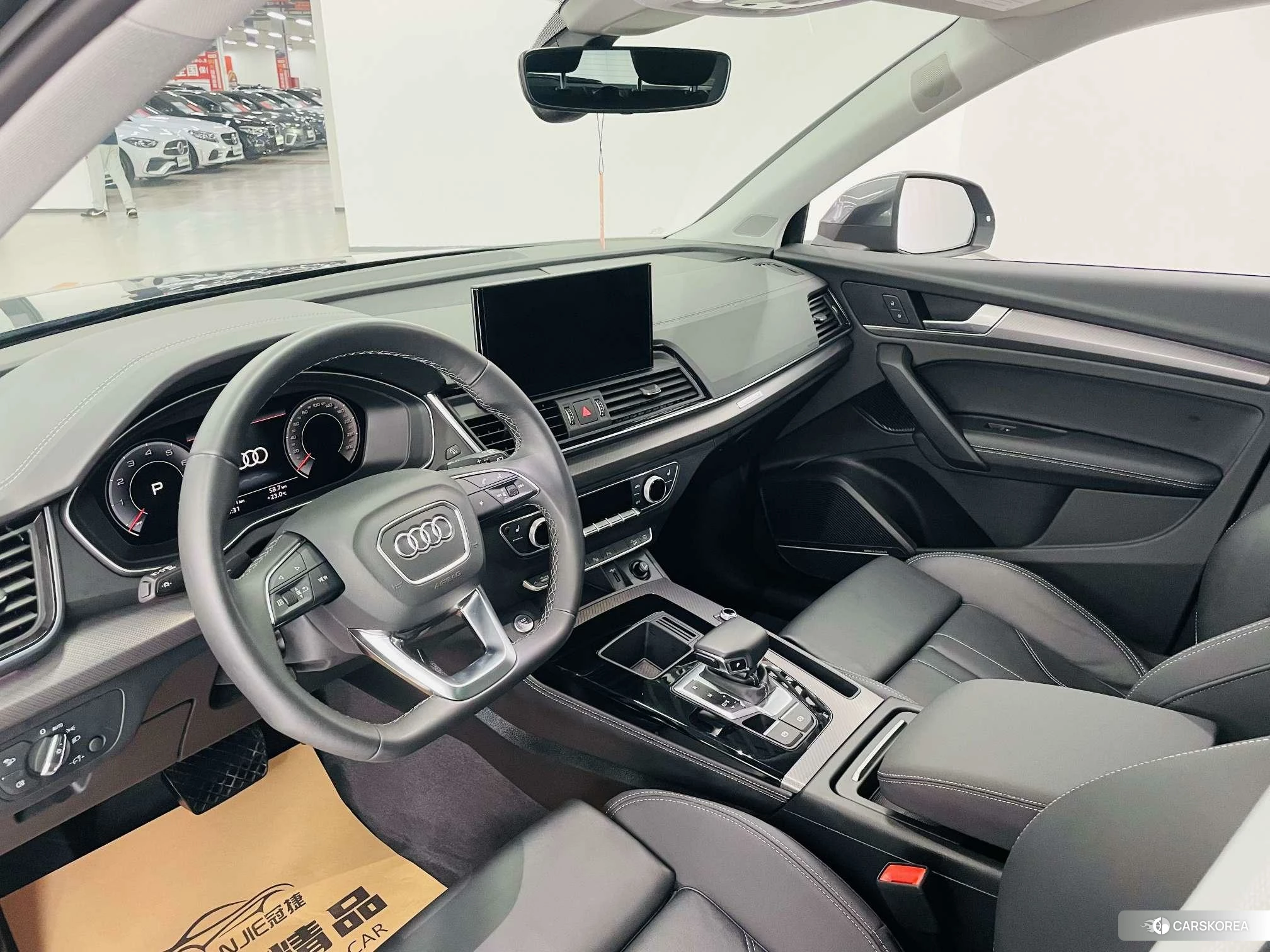 Audi Q5L id 4453747 из Китая 13