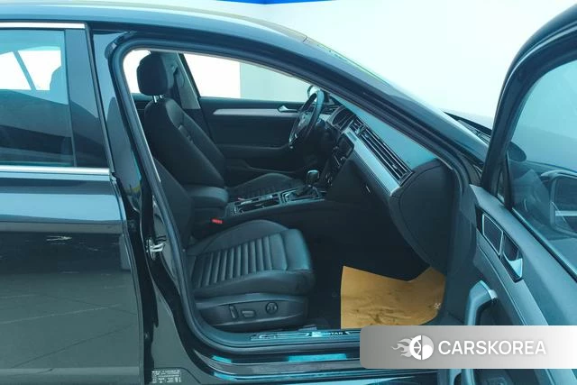 Volkswagen Magotan id 4229241 из Китая 17