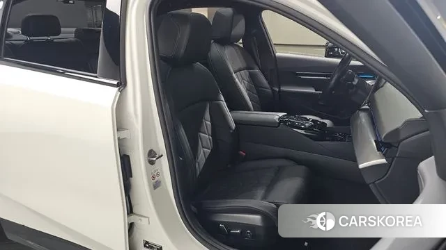 BMW 5 Series (G60) id 2998047 из Кореи 20