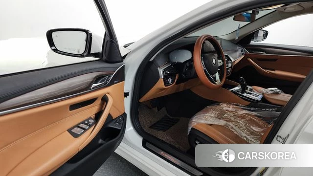 BMW 5 Series (G30) id 3873116 из Кореи 20