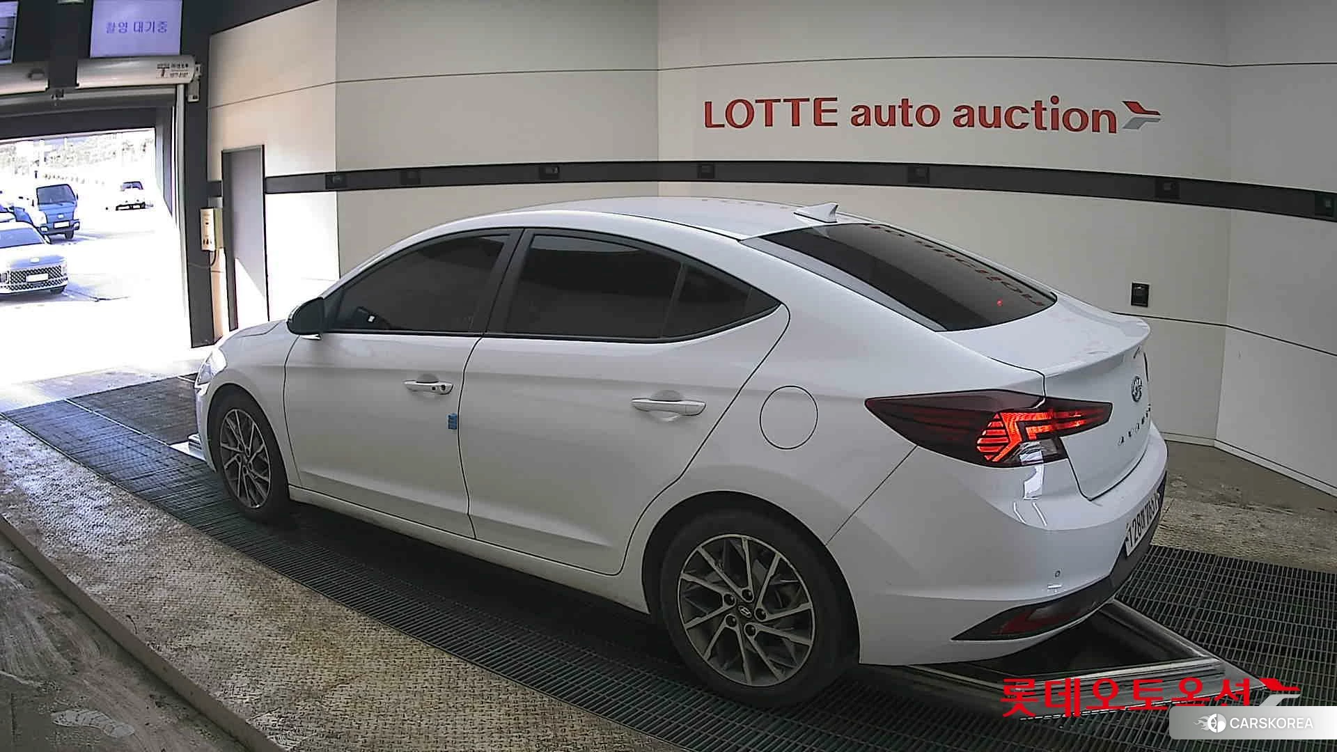 Hyundai Avante id 3882049 из Кореи 37