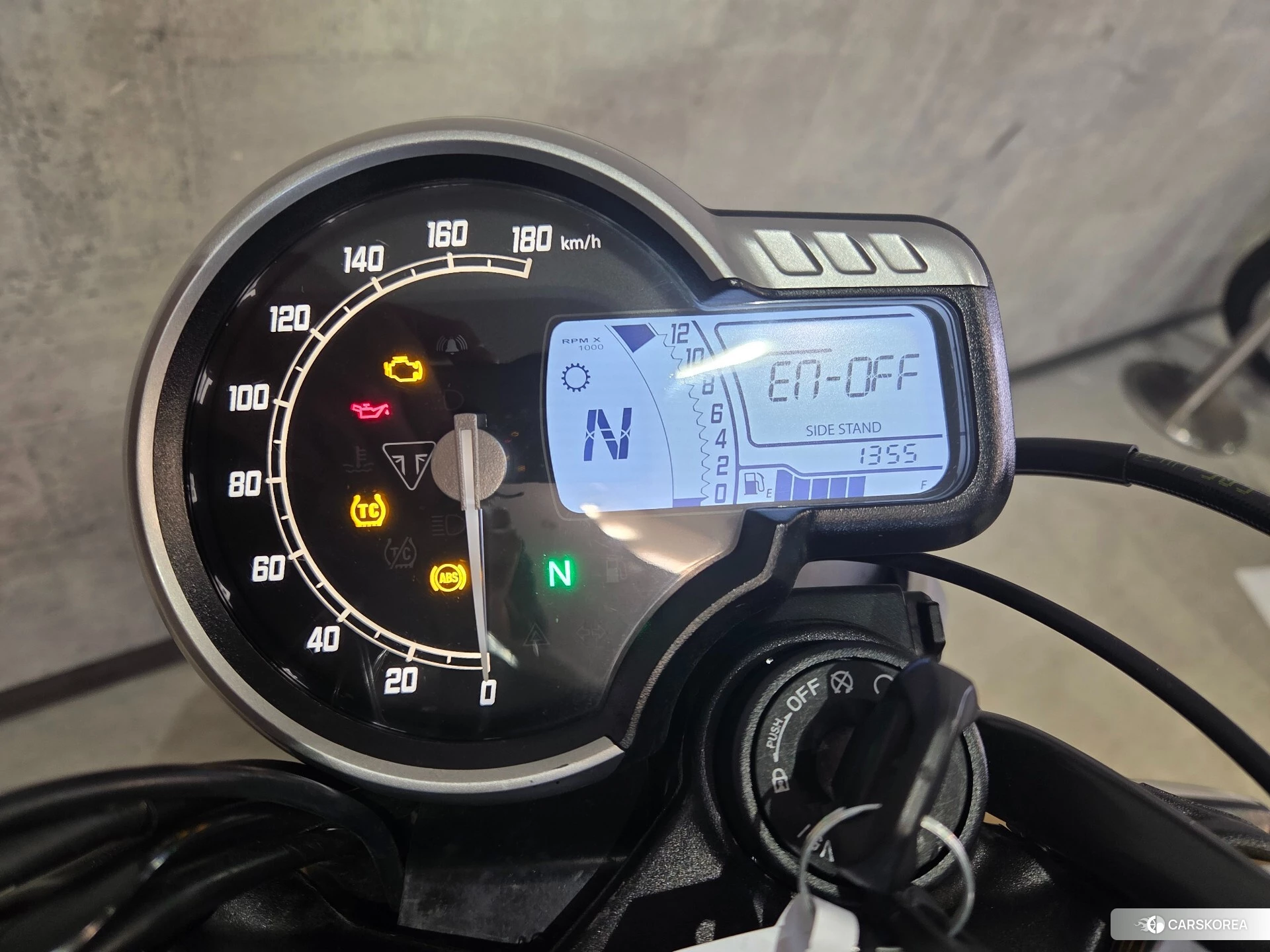 Triumph SPEED 400 id 3946728 из Японии 11