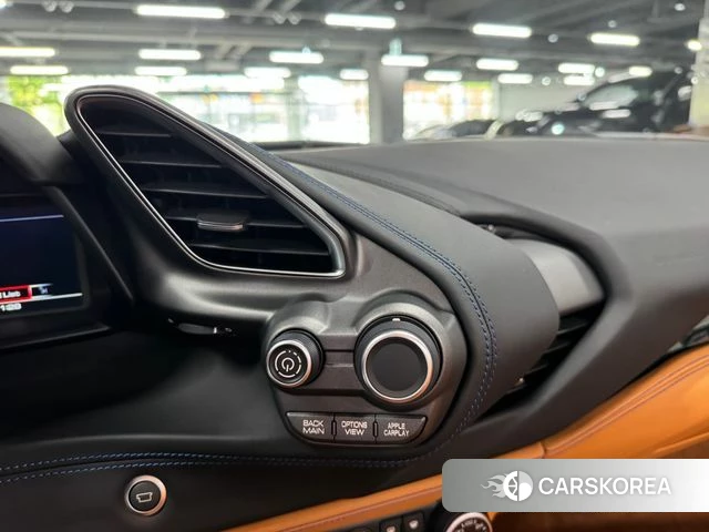 Ferrari 488 Spider id 4410884 из Кореи 18