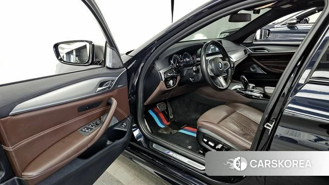 BMW 5 Series (G30) id 4225737 из Кореи 20