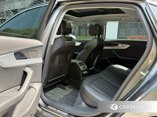 Audi A4L id 4259406 из Китая 13