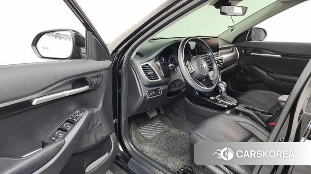 Kia Seltos id 4303940 из Кореи 32