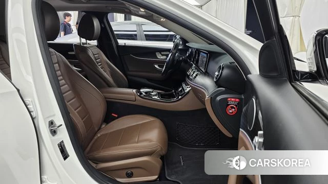 Mercedes-Benz E-Class W213 id 4203545 из Кореи 35