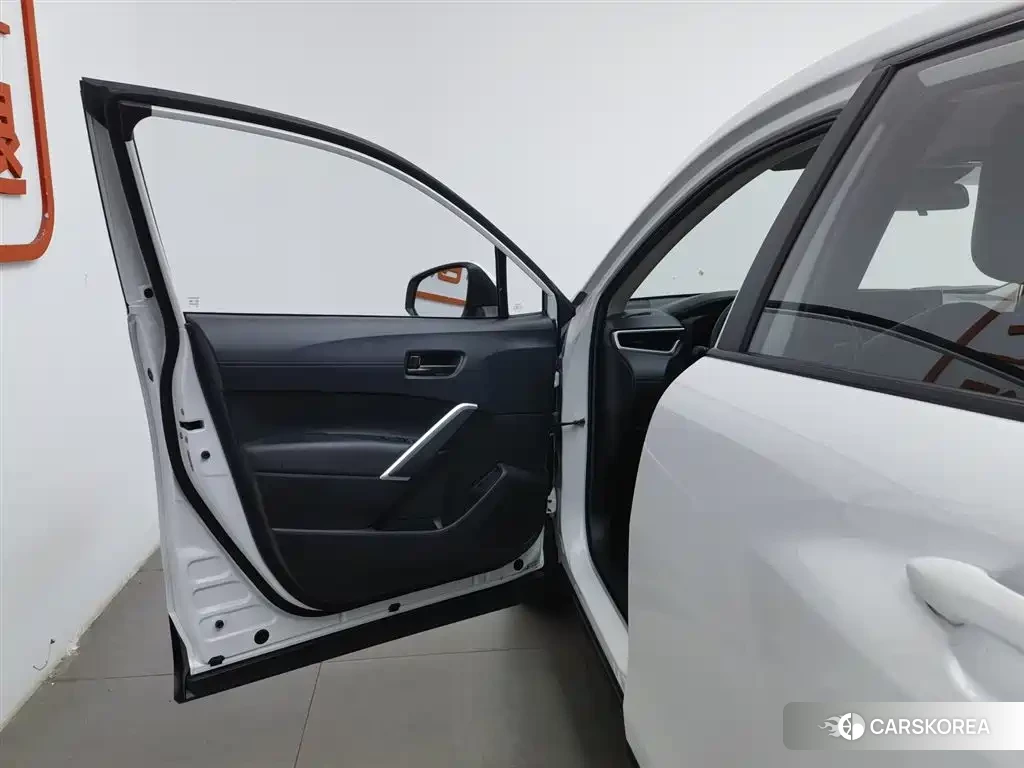 Toyota Corolla id 4577660 из Китая 24