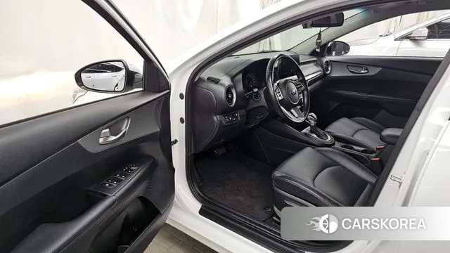 Kia Come New K3 id 3616422 из Кореи 20