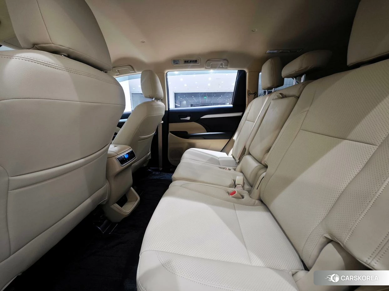 Toyota Highlander id 4426892 из Китая 11